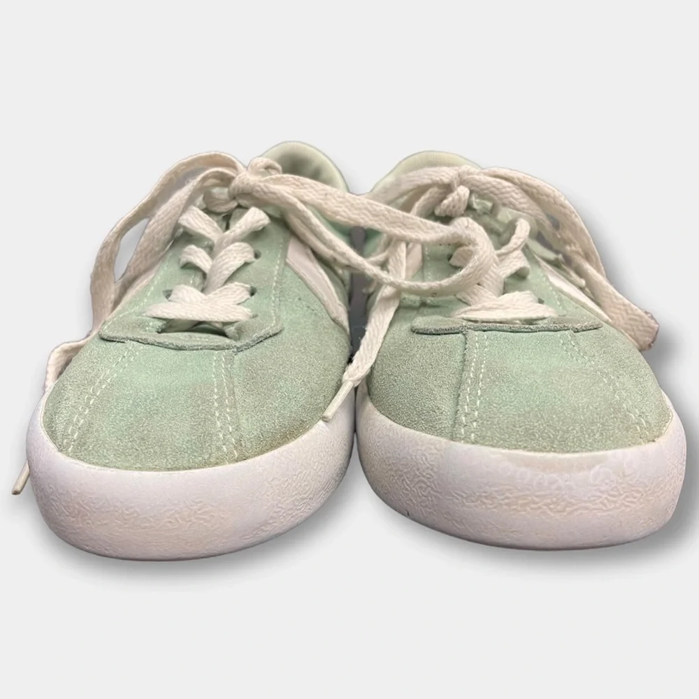 Converse Mint Green Suede Sneakers Girl's Junior Size 4
